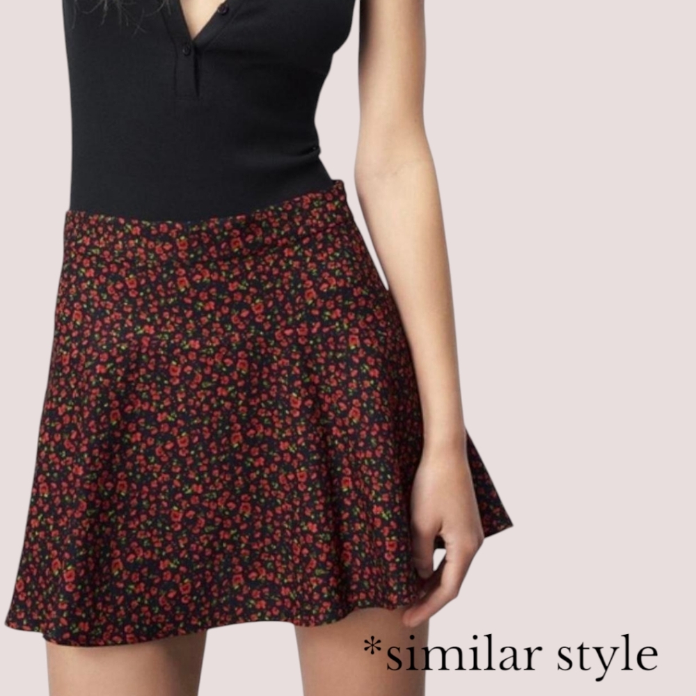 🖤💕 Vintage 90s Rayon Floral Skort, M